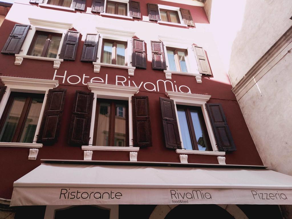 Hotel Rivamia Exterior photo